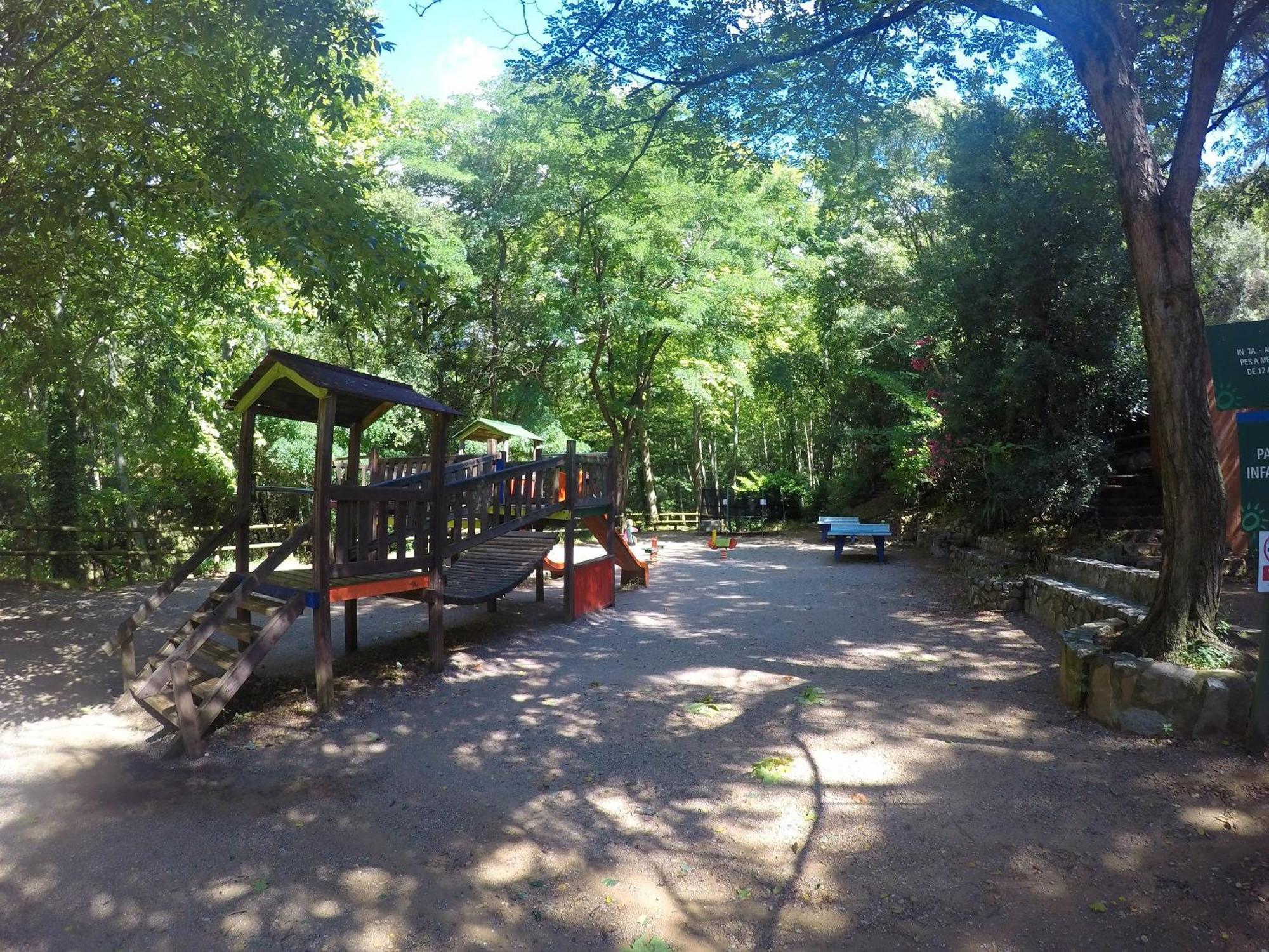 Càmping Parc Gualba Gualba de Dalt Ngoại thất bức ảnh